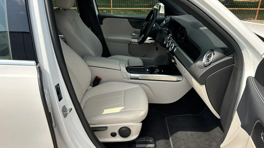 MERCEDES-BENZ EQB -