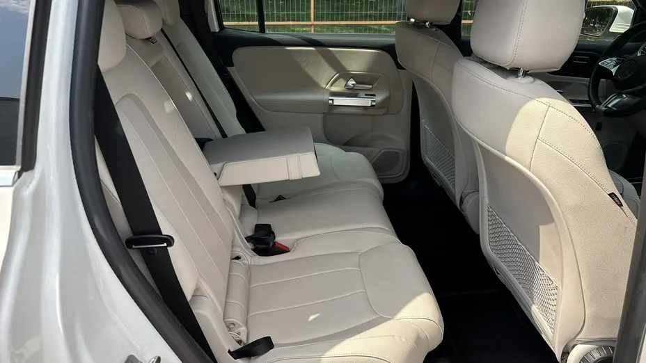 MERCEDES-BENZ EQB -