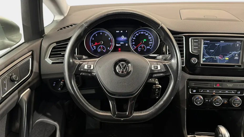 VOLKSWAGEN Golf Sportsvan -