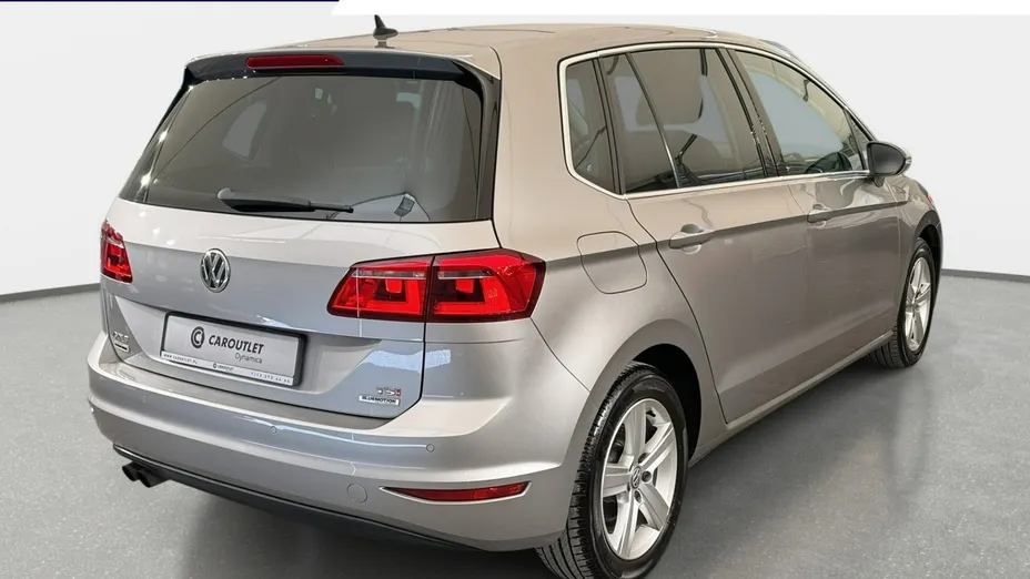 VOLKSWAGEN Golf Sportsvan -