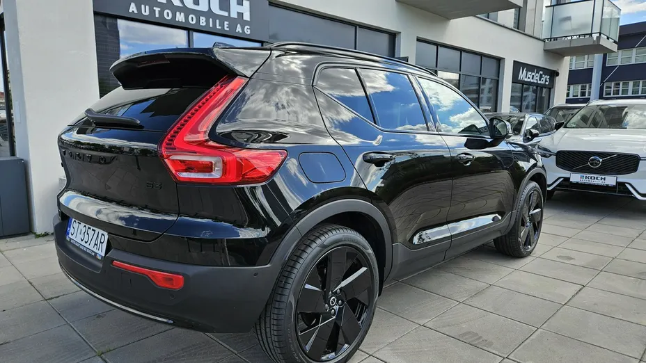VOLVO XC40 -