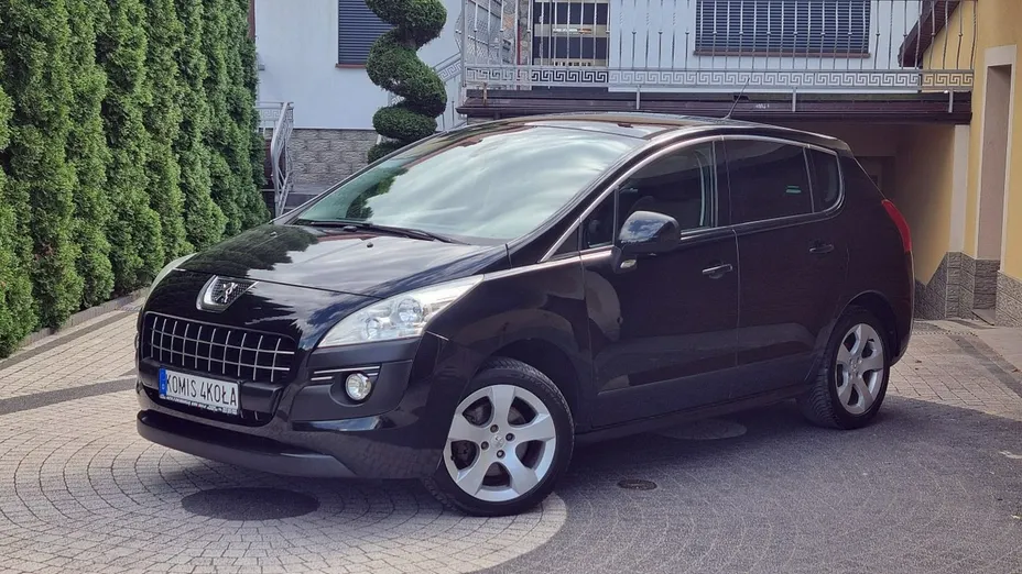 PEUGEOT 3008 -