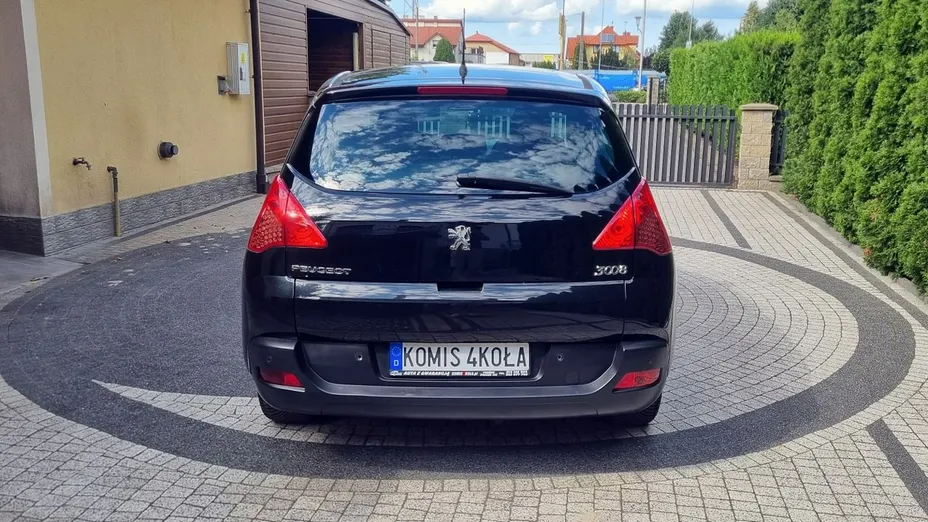 PEUGEOT 3008 -