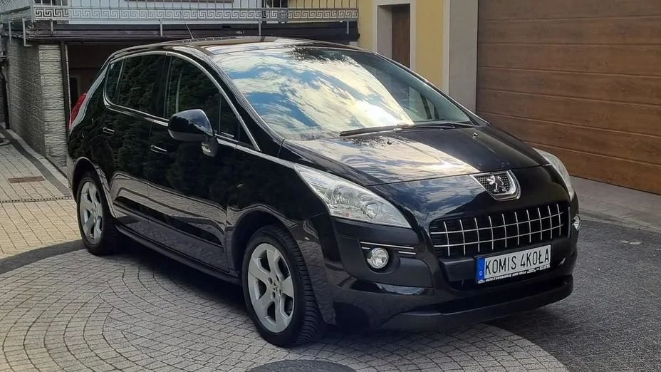 PEUGEOT 3008 -