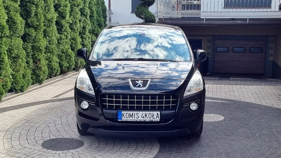 PEUGEOT 3008 -