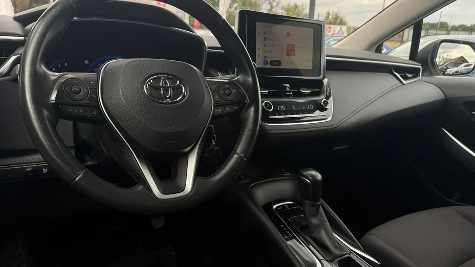 TOYOTA Corolla -