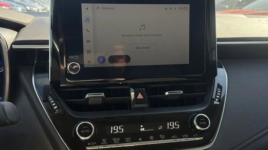 TOYOTA Corolla -