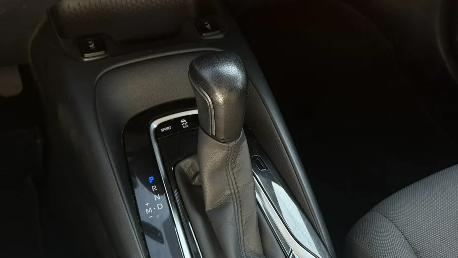 TOYOTA Corolla -