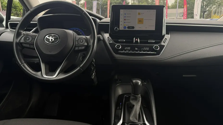 TOYOTA Corolla -