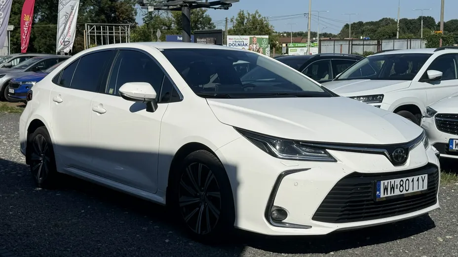 TOYOTA Corolla -