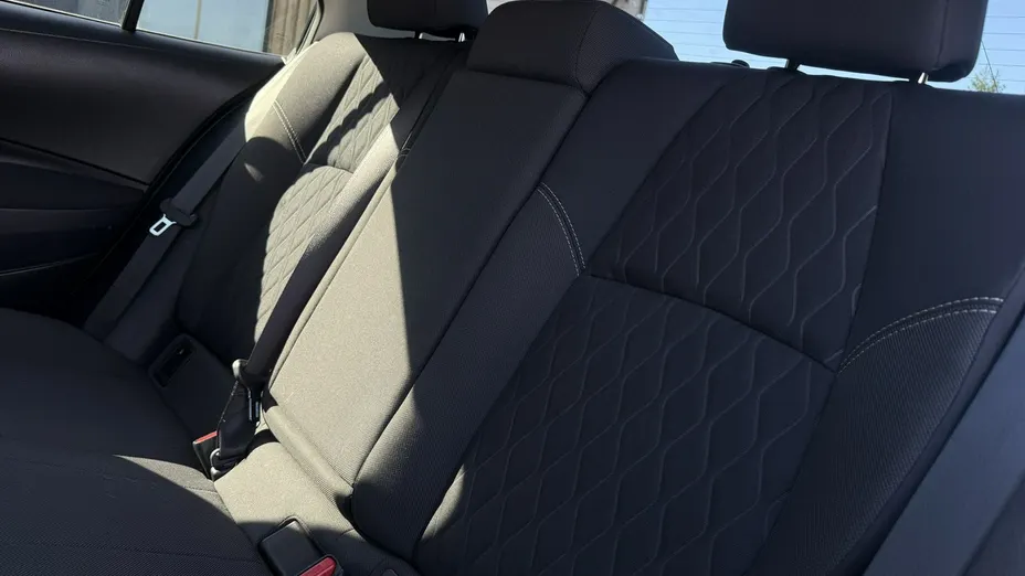 TOYOTA Corolla -