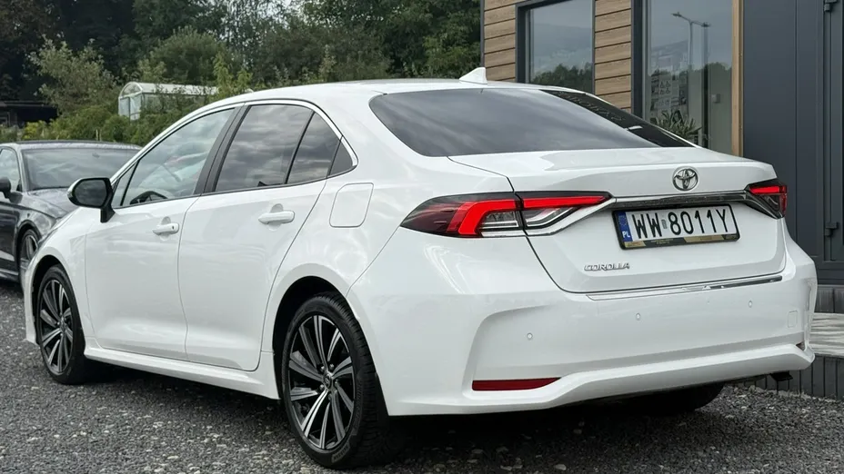 TOYOTA Corolla -
