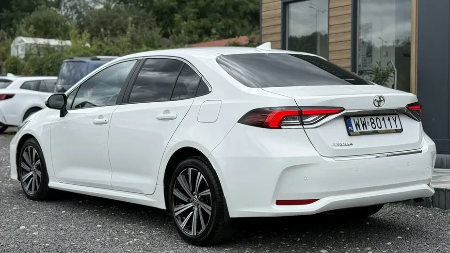 TOYOTA Corolla -