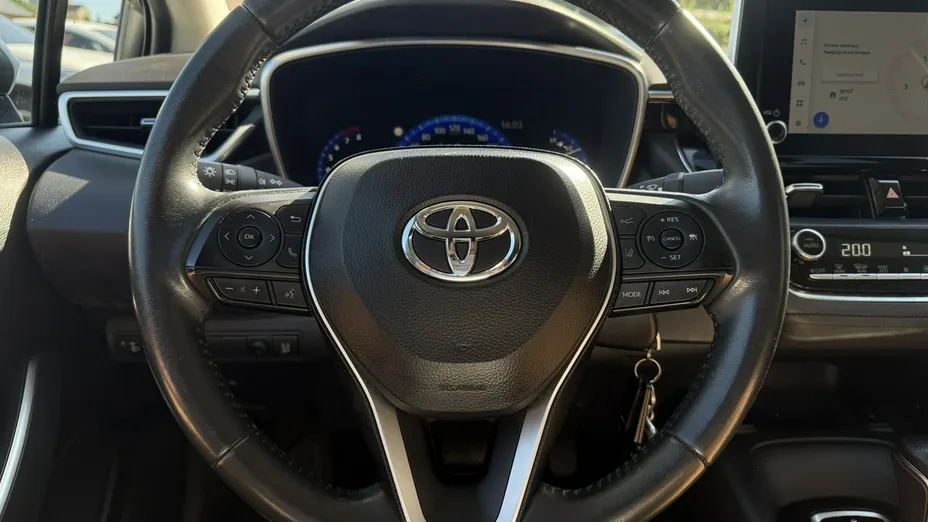 TOYOTA Corolla -