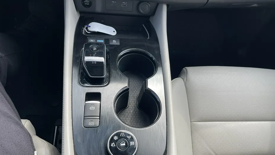 NISSAN X-Trail -