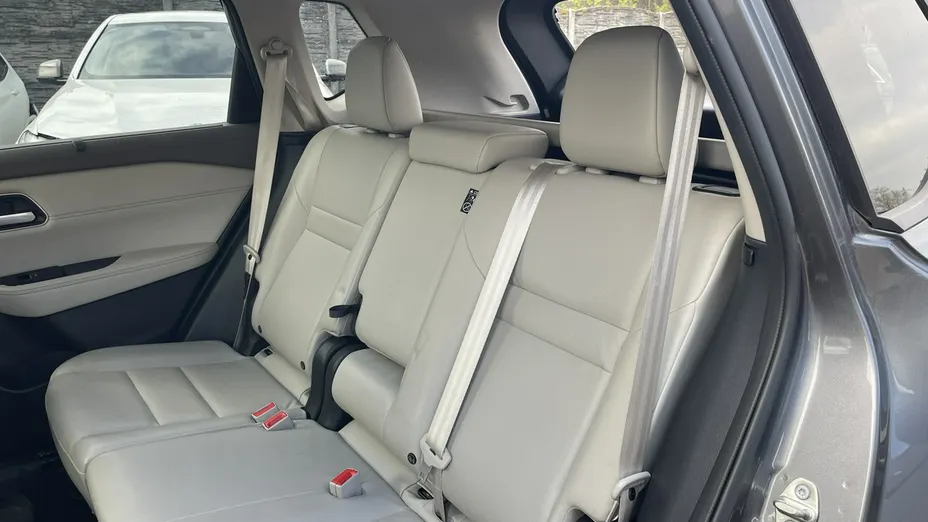 NISSAN X-Trail -