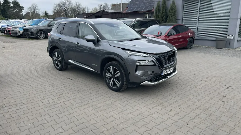 NISSAN X-Trail -