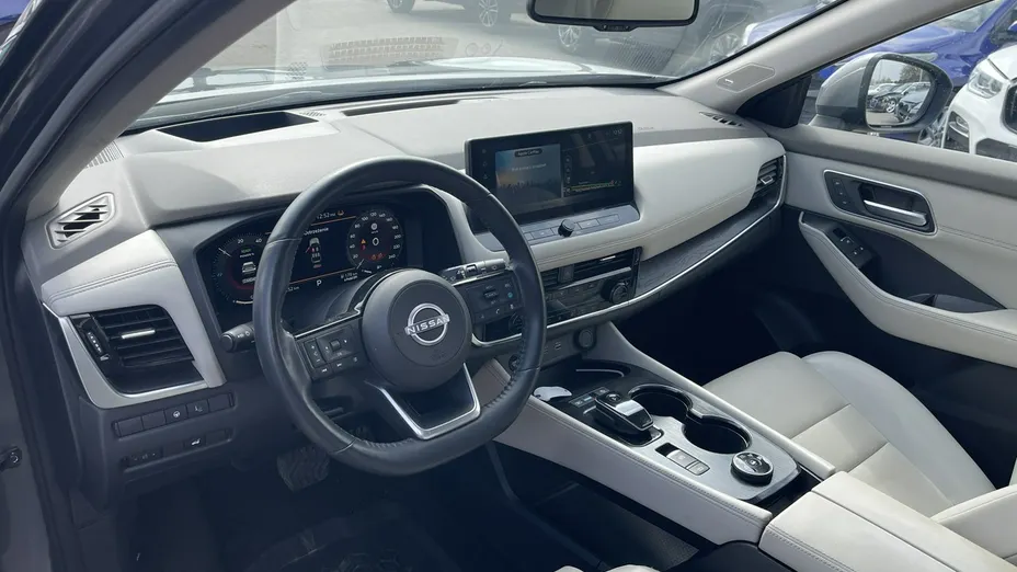 NISSAN X-Trail -