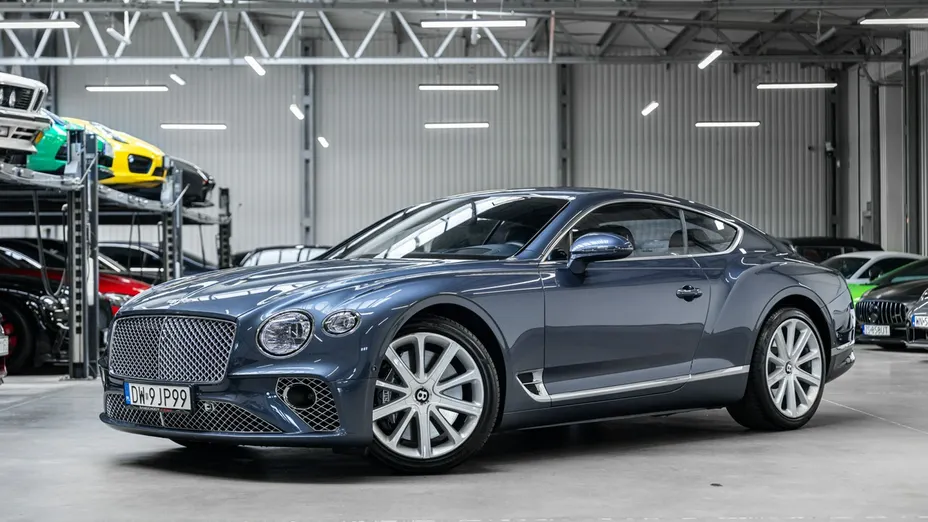 BENTLEY Continental -