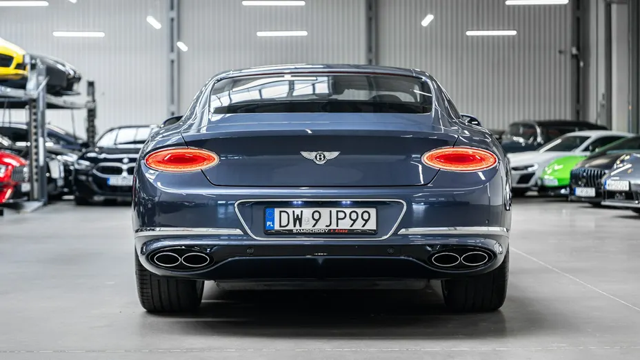 BENTLEY Continental -