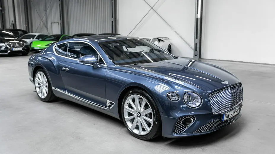 BENTLEY Continental -