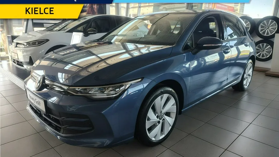 VOLKSWAGEN Golf -