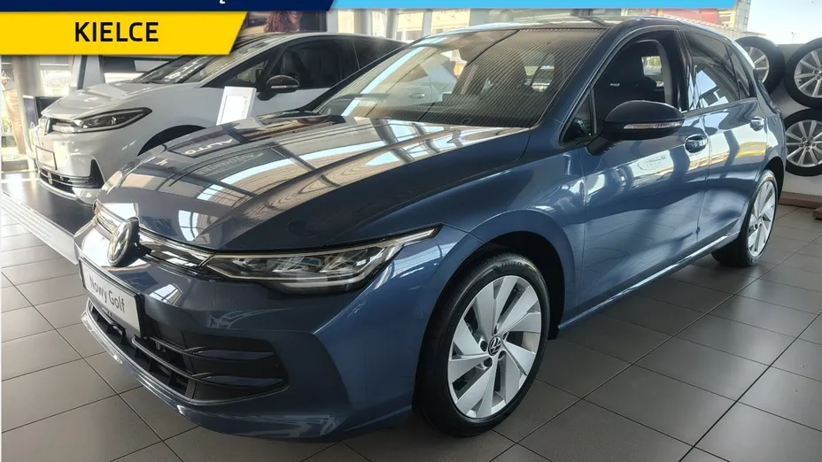 VOLKSWAGEN Golf -