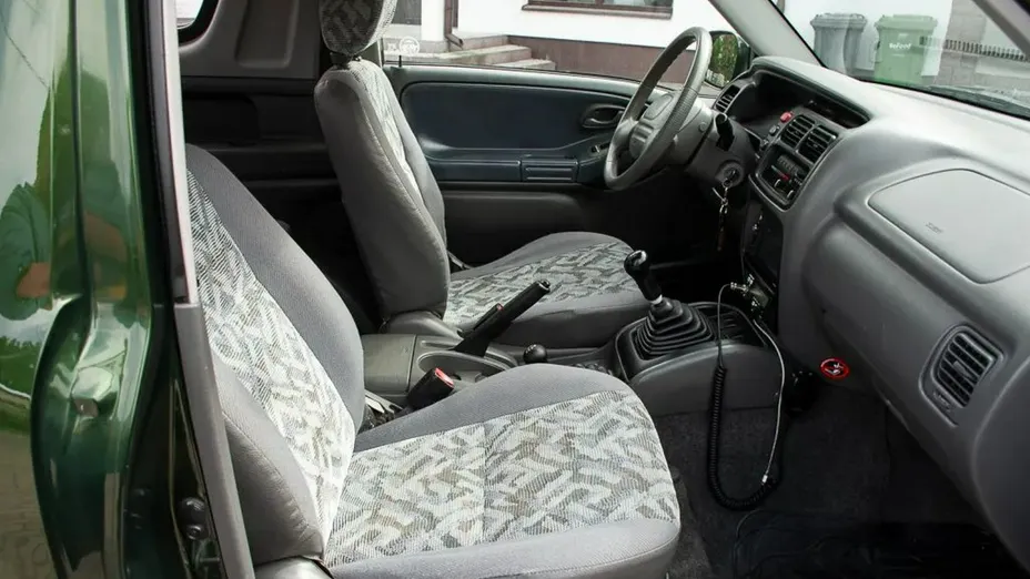 SUZUKI Grand Vitara -