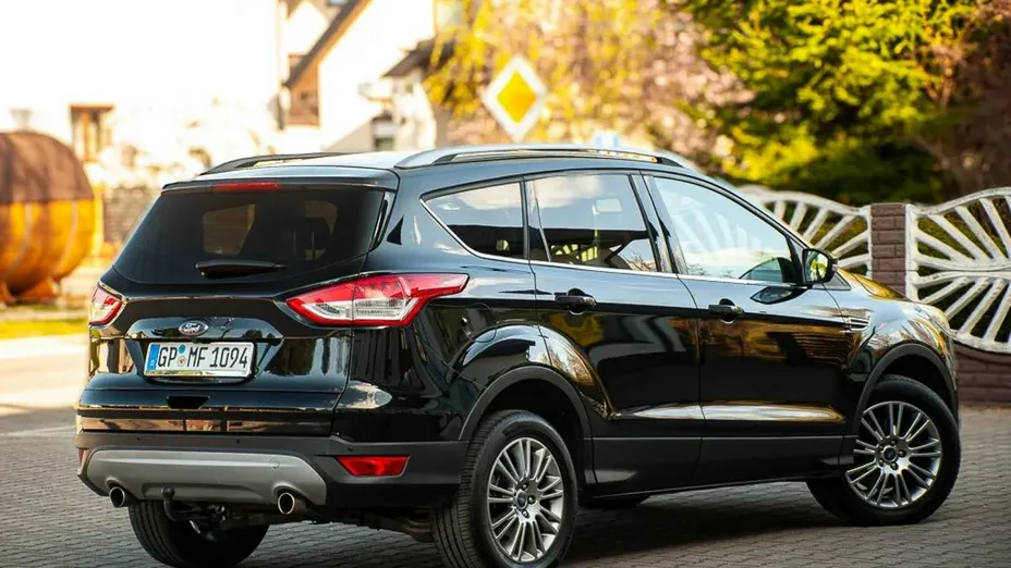 FORD Kuga -
