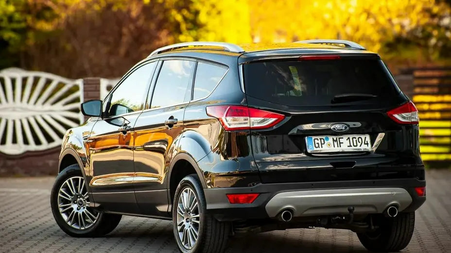 FORD Kuga -