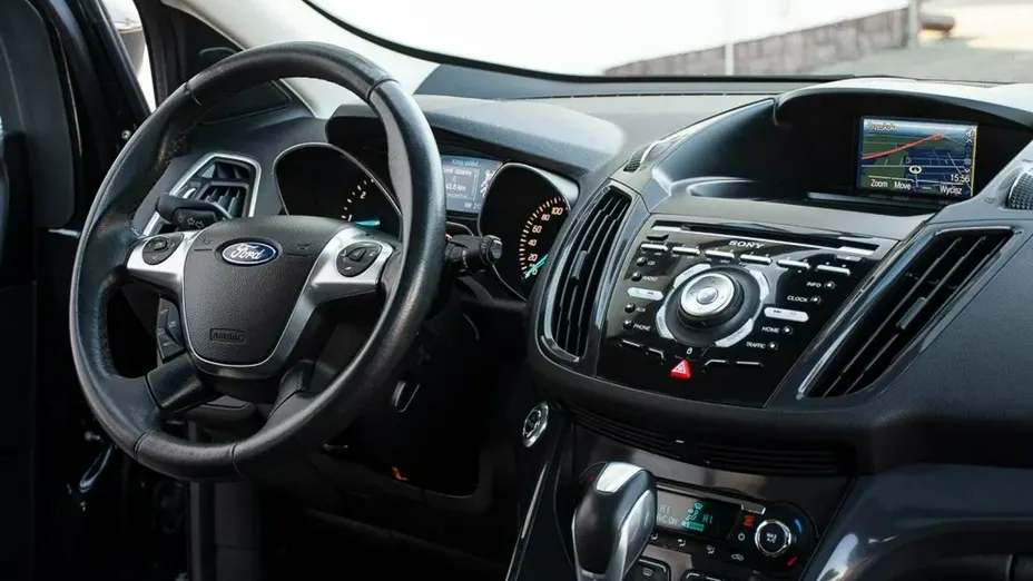 FORD Kuga -