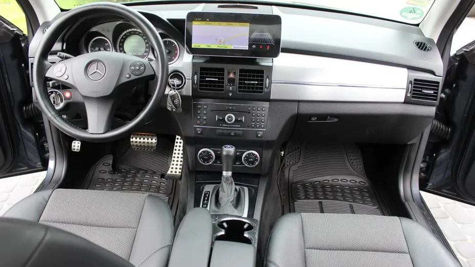 MERCEDES-BENZ GLK -