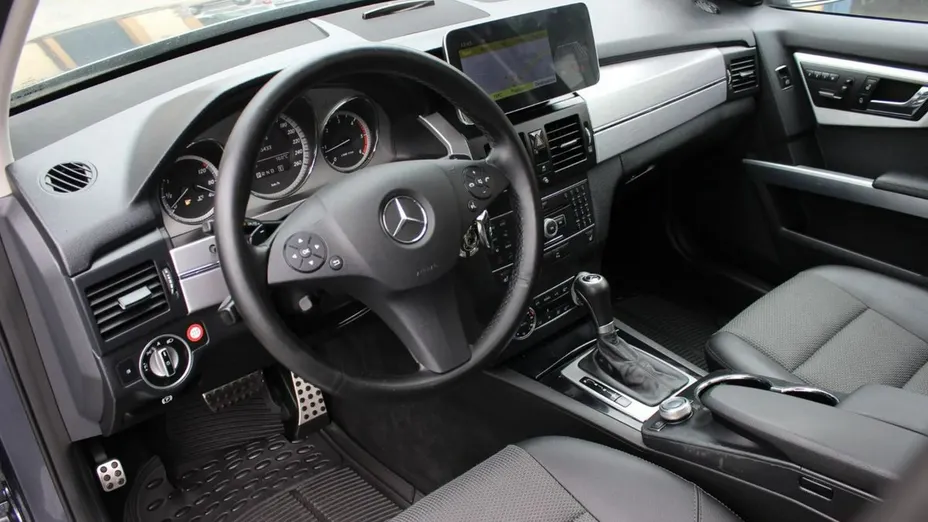 MERCEDES-BENZ GLK -