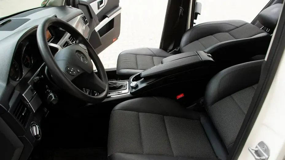 MERCEDES-BENZ GLK -