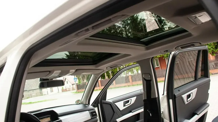 MERCEDES-BENZ GLK -