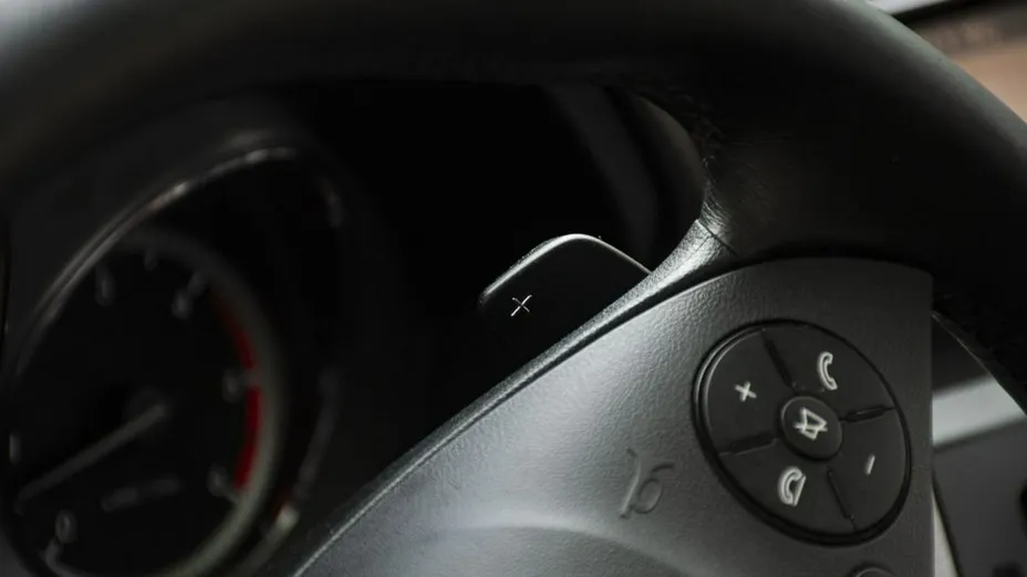 MERCEDES-BENZ GLK -