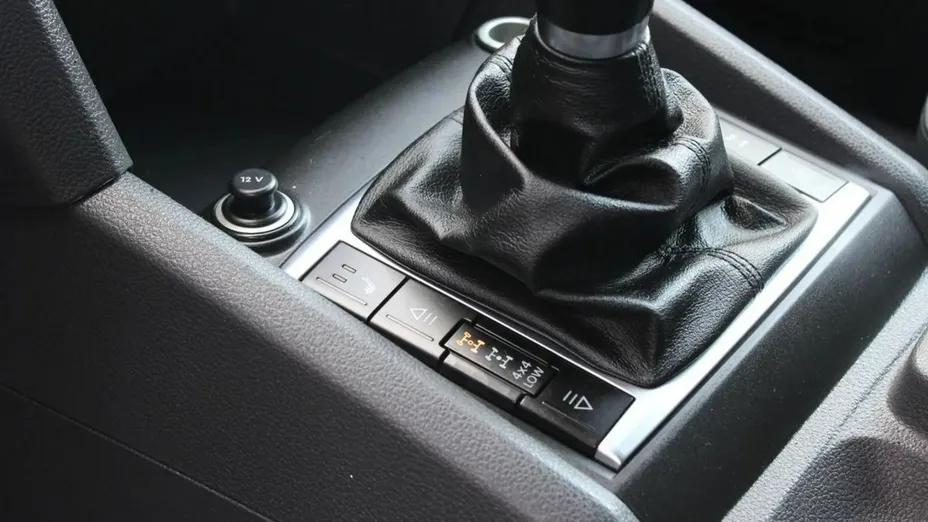 VOLKSWAGEN Amarok -