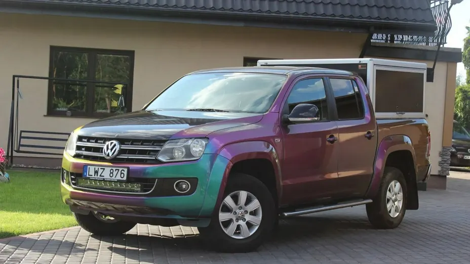 VOLKSWAGEN Amarok -