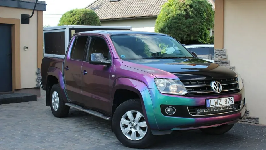 VOLKSWAGEN Amarok -