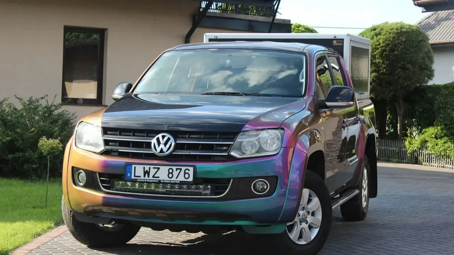 VOLKSWAGEN Amarok -