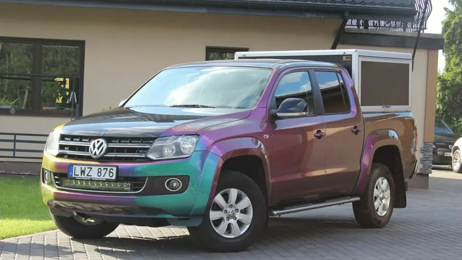 VOLKSWAGEN Amarok -