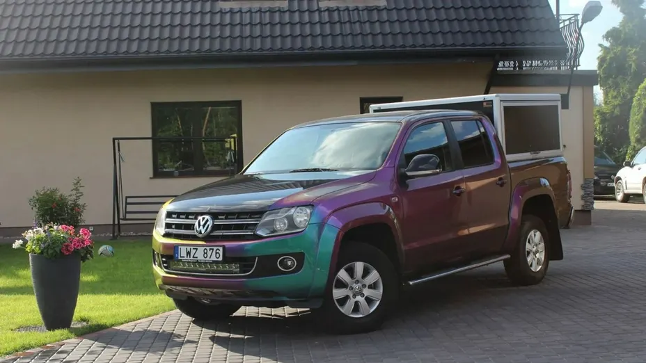 VOLKSWAGEN Amarok -