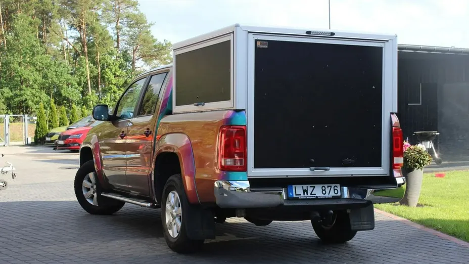 VOLKSWAGEN Amarok -