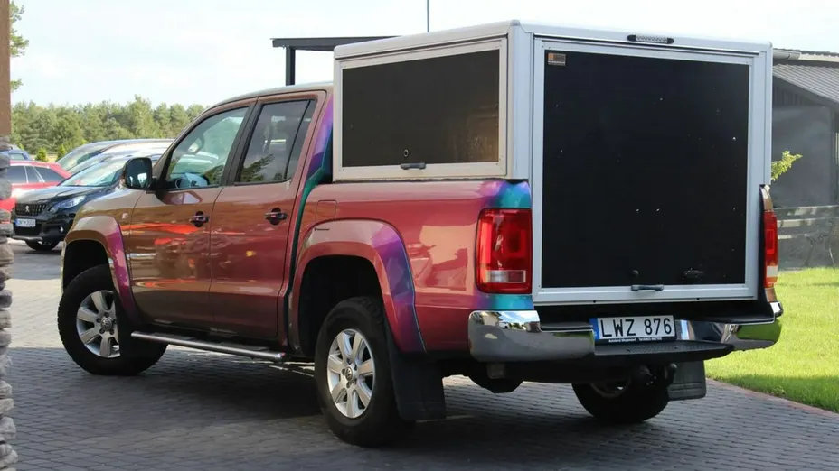 VOLKSWAGEN Amarok -