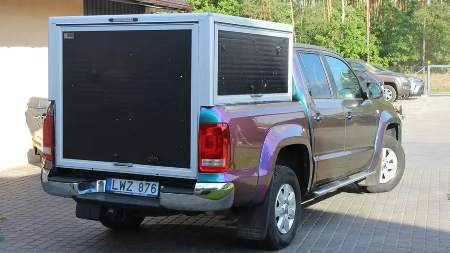 VOLKSWAGEN Amarok -