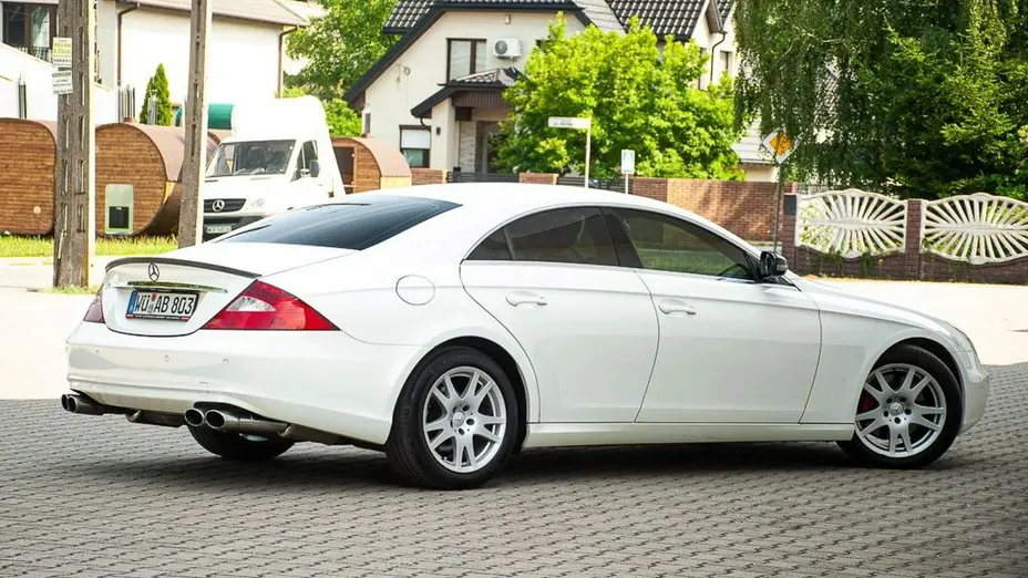 MERCEDES-BENZ CLS -