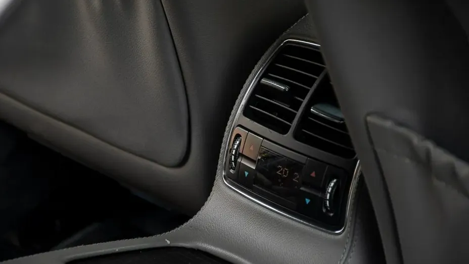 MERCEDES-BENZ CLS -