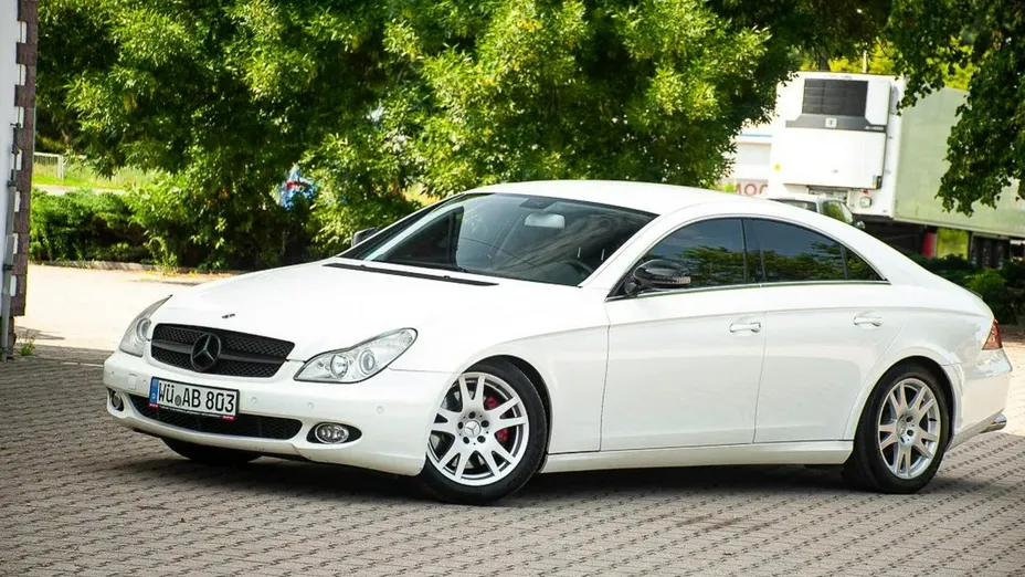 MERCEDES-BENZ CLS -