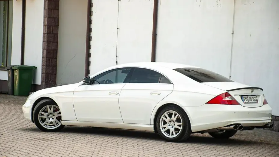 MERCEDES-BENZ CLS -