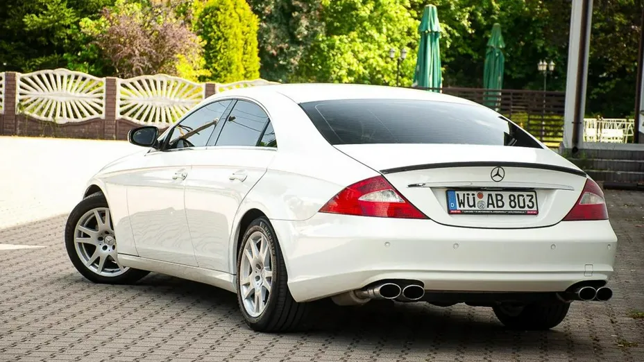 MERCEDES-BENZ CLS -